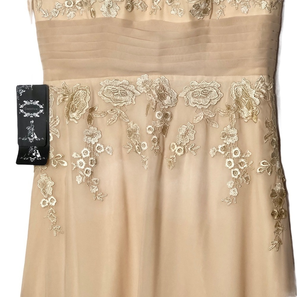Dannifore Lace Appliqué Embellished Formal Dress - Picture 6 of 12